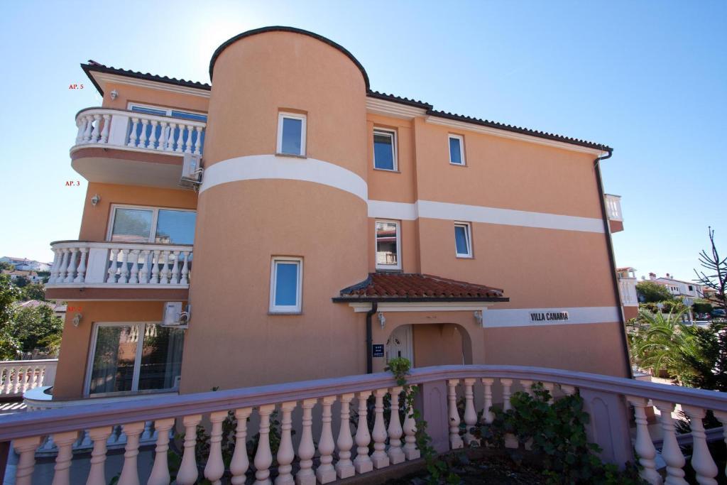 Apartment Canaria Pula