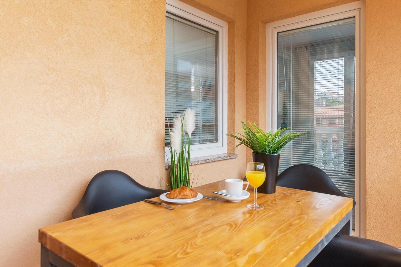 Apartment Canaria Pula